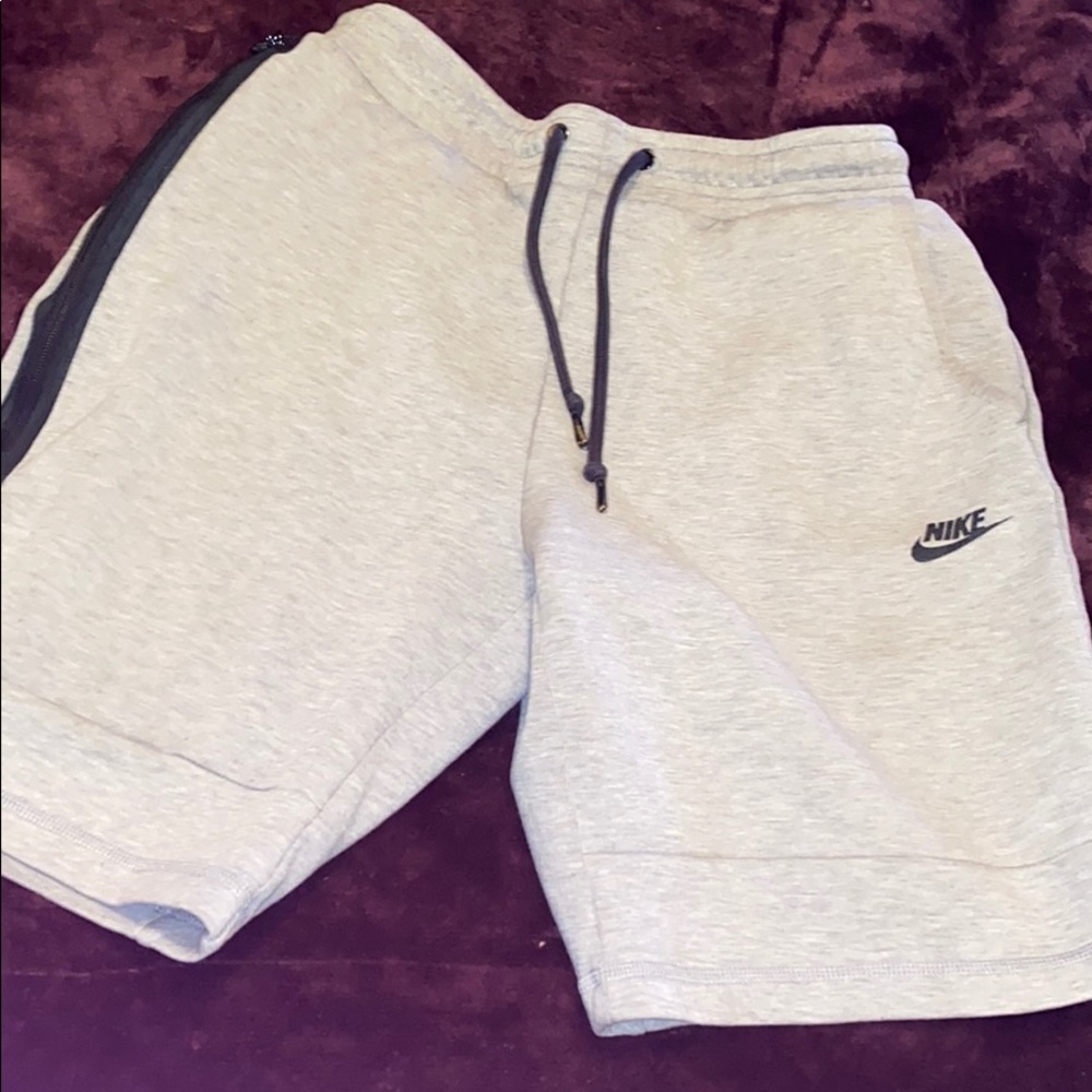Nike tech shorts